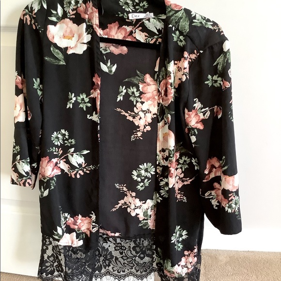Dex floral kimono - Picture 3 of 4